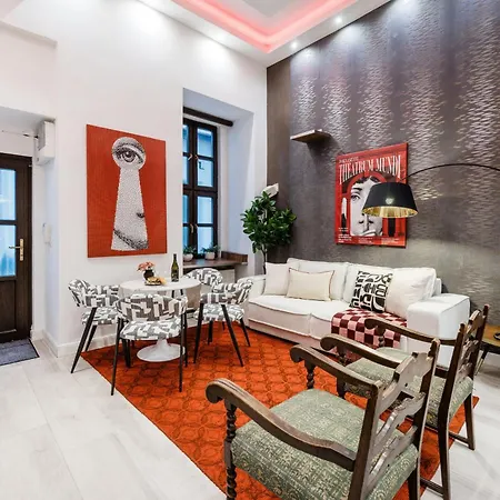 Historic Danube Luxury Chic Riverside