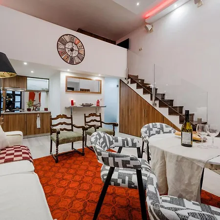 Historic Danube Luxury Chic Riverside *