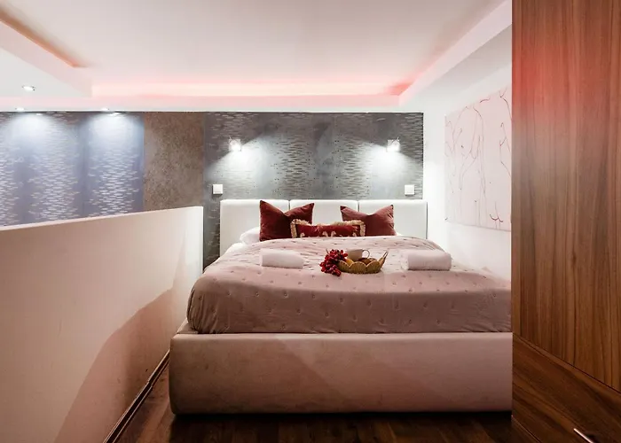 Historic Danube Luxury Chic Riverside בודפשט