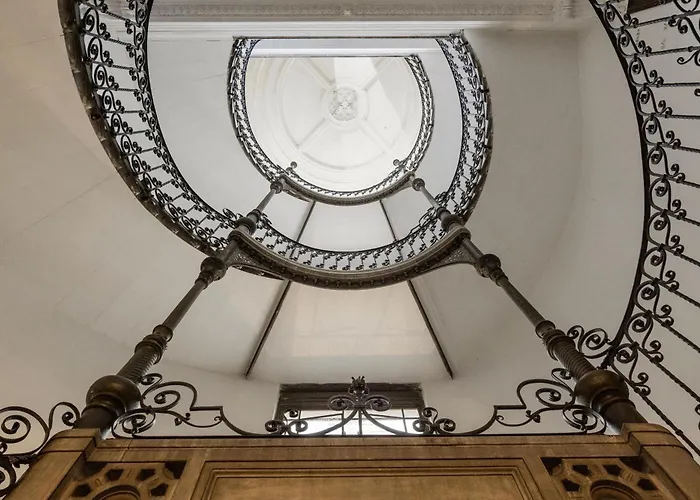 Historic Danube Luxury Chic Riverside Budapest
