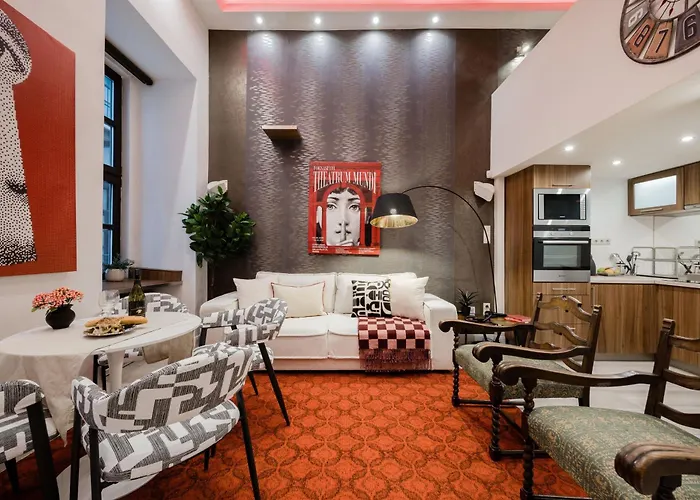 아파트 Historic Danube Luxury Chic Riverside