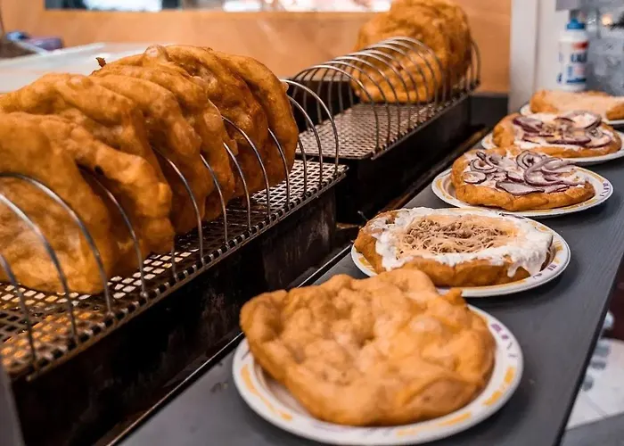 Historic Danube Luxury Chic Riverside 부다페스트